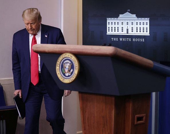 Il tweet di Donald Trump fa sorgere il dubbio che il presidente voglia rimandare le elezioni Usa a causa del coronavirus