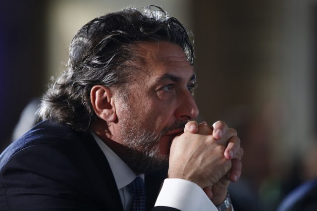 Carlo Cimbri, numero uno di Unipol Group comunica con rammarico di dover tagliare esposizione verso BTP