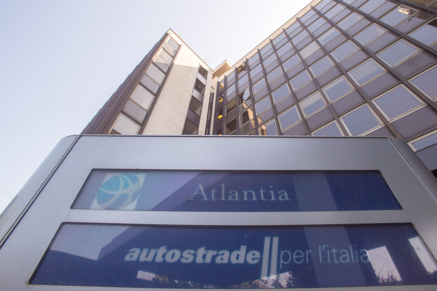 CdP e i fondi Macquarie e Blackstone: pronta l'offerta per l'88% di Atlantia in Autostrade
