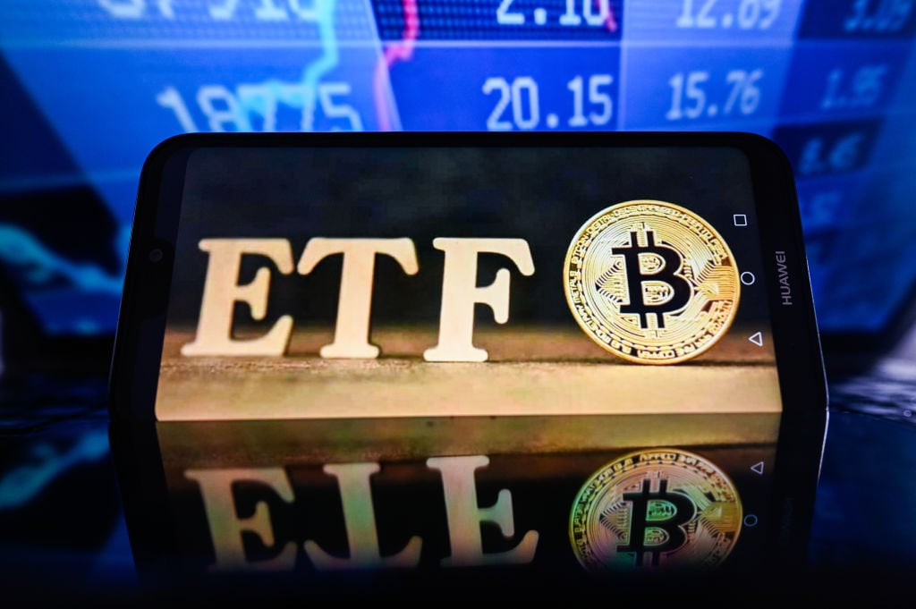 What are ETFs and how do they work?  The guide